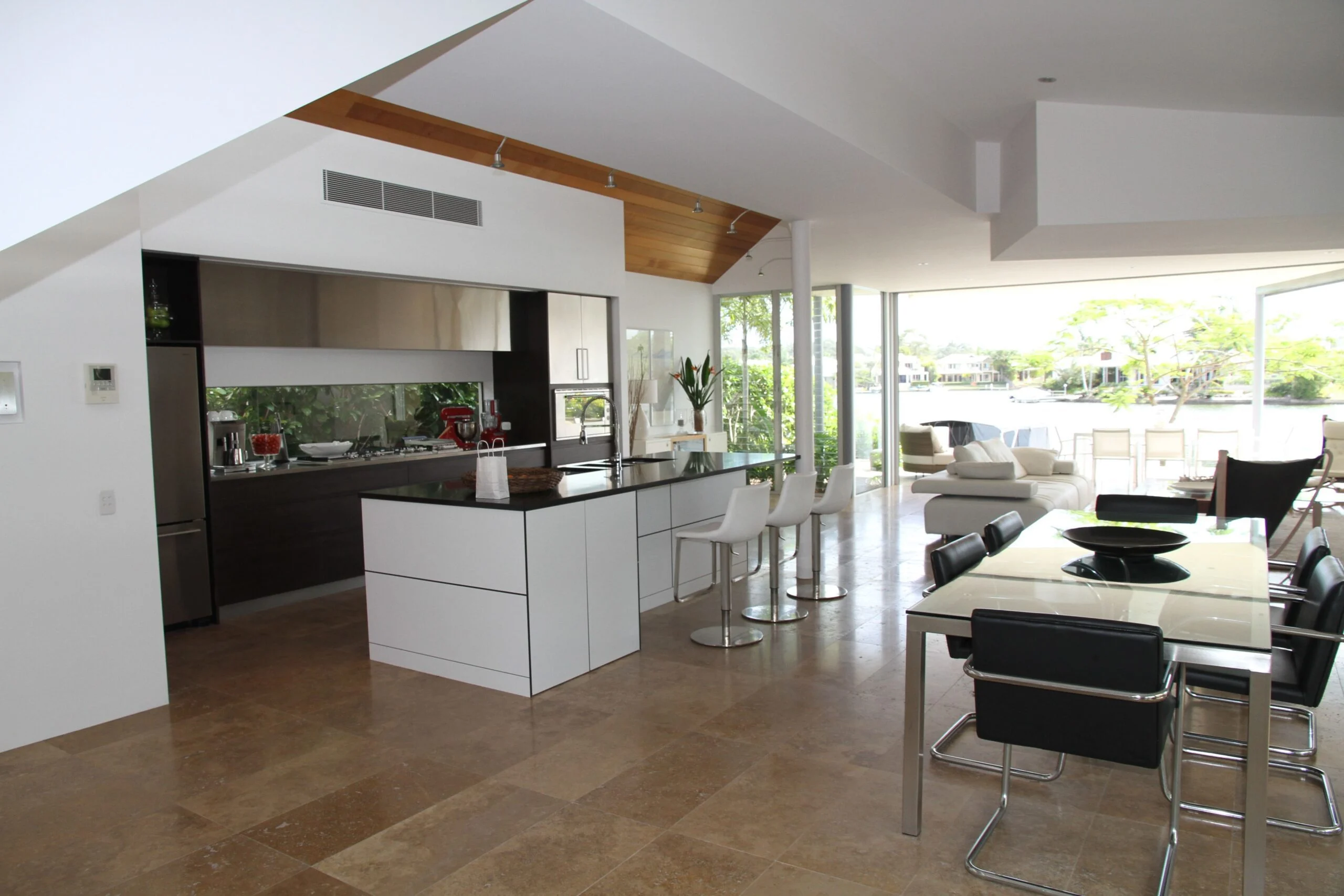 Reforma de cocina realizada por DYLCA Reformas